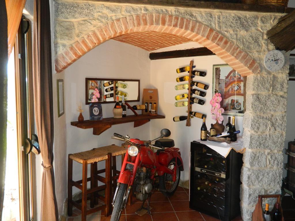Affittcamere Jannas Orgosolo Exterior photo